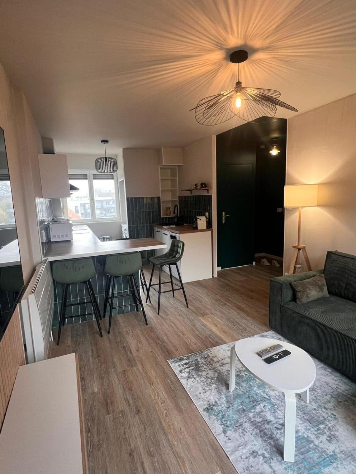 New, T2 Neuf Proche Parlement Appartement