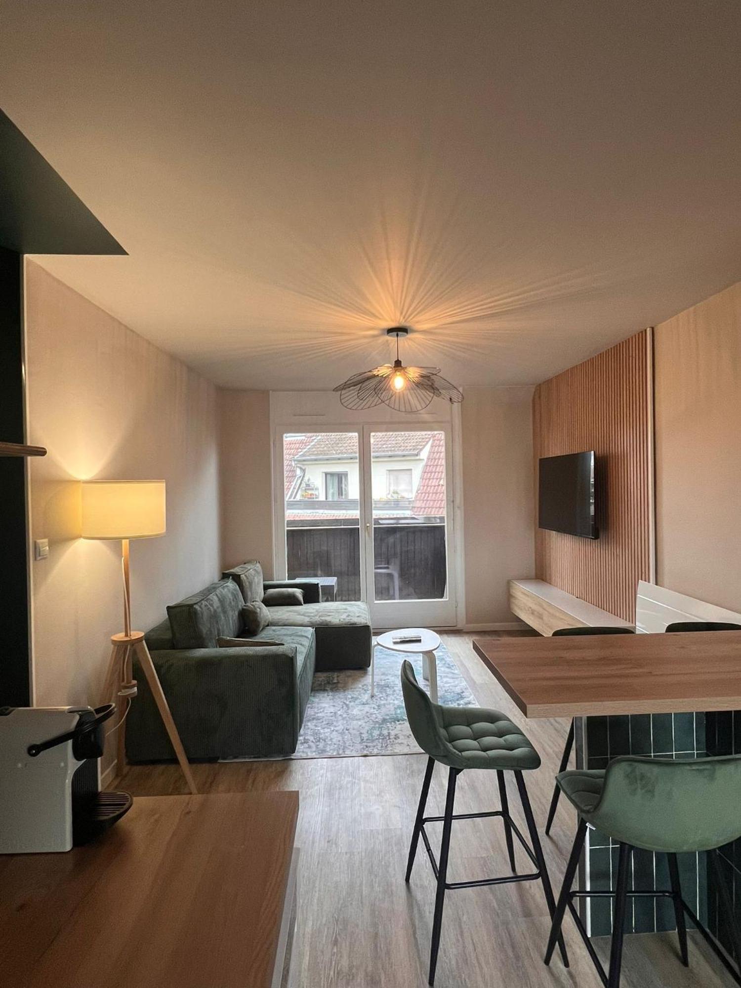 New, T2 Neuf Proche Parlement Appartement Straatsburg