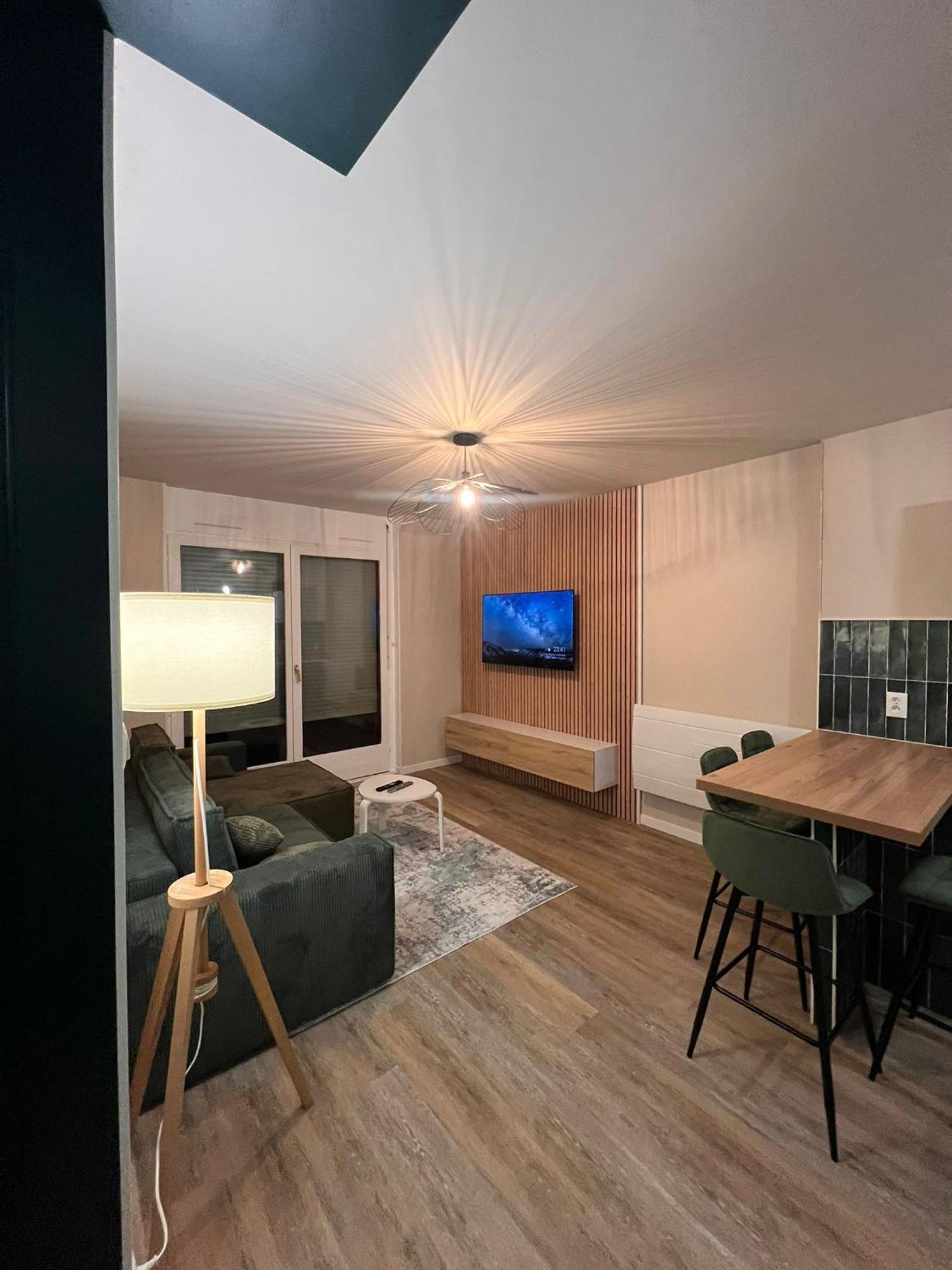 New, T2 Neuf Proche Parlement Appartement Straatsburg